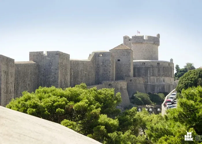 De Luxe Mediteran 3**** *