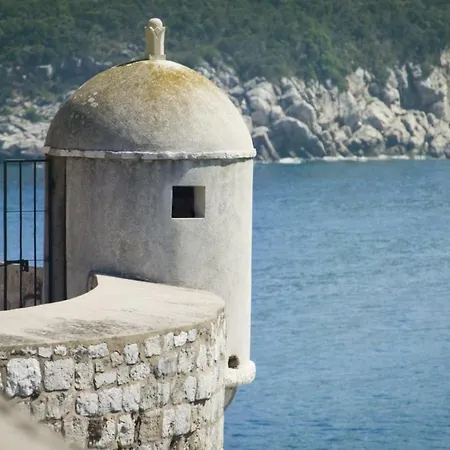 De Luxe Mediteran 3****