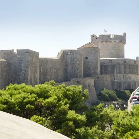 De Luxe Mediteran 3**** *